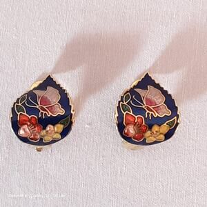💎Cloisonne Huggie Clip On Earrings Colorful Gold Trim Flowers On Navy Background